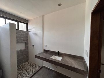 CASA EN VENTA EN SANTIAGO - ALTARES RESIDENCIAL