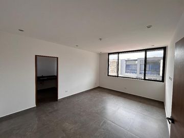 CASA EN VENTA EN SANTIAGO - ALTARES RESIDENCIAL