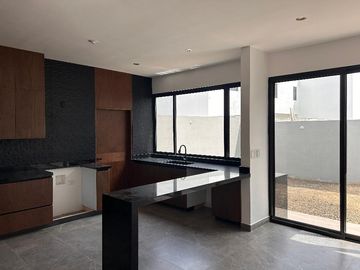 CASA EN VENTA EN SANTIAGO - ALTARES RESIDENCIAL