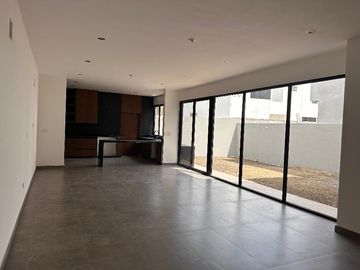 CASA EN VENTA EN SANTIAGO - ALTARES RESIDENCIAL