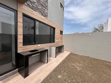 CASA EN VENTA EN SANTIAGO - ALTARES RESIDENCIAL