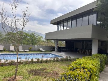 CASA EN VENTA EN SANTIAGO - ALTARES RESIDENCIAL