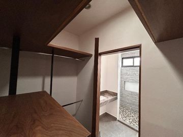CASA EN VENTA EN SANTIAGO - ALTARES RESIDENCIAL