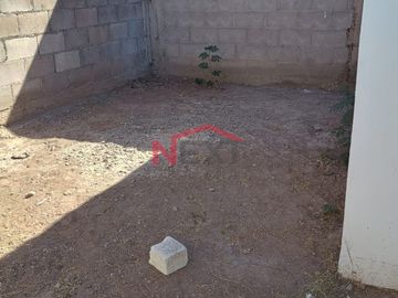 CASA EN VENTA EN FRACC. REAL DEL CARMEN