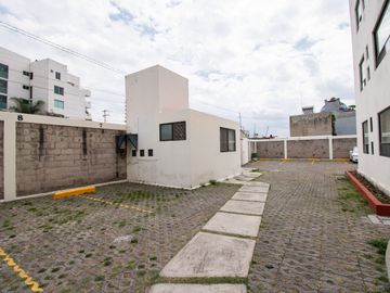 DEPARTAMENTO EN VENTA  EN SAN ANDRÉS CHOLULA A DOS CUADRAS DE LA UDLAP.