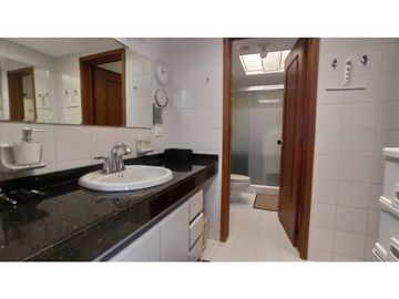 VENDO CASA CON OFICINA INDEPENDIENTE EN SANTA BARBARA (lC)