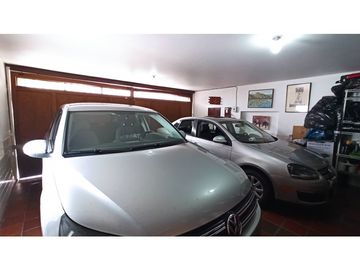 VENDO CASA CON OFICINA INDEPENDIENTE EN SANTA BARBARA (lC)