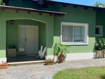 CASA EN VENTA, EXCELENTE ESTADO, EN VENTA, CLUB DE CAMPO EL MORO, MARCOS PAZ