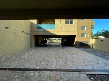 PH 4 amb- baño y toil - balcón- parrilla-Olivos