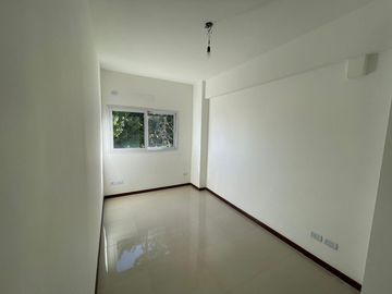 PH 4 amb- baño y toil - balcón- parrilla-Olivos