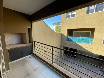 PH 4 amb- baño y toil - balcón- parrilla-Olivos
