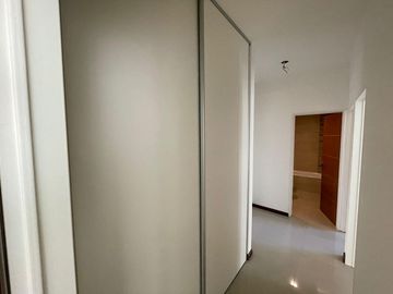 PH 4 amb- baño y toil - balcón- parrilla-Olivos