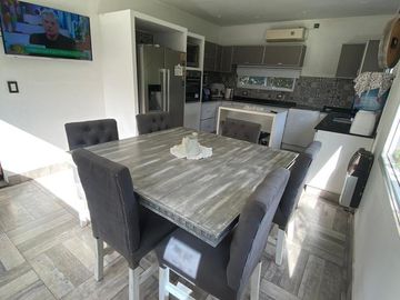Casa en el barrio privado Jardines de Escobar