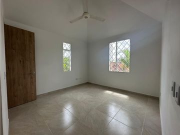 SE VENDE CASA EN GIRARDOR  ALCATRACES 2