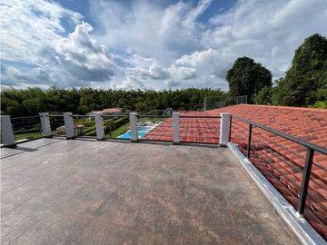 Se Vende Exclusiva Casa Campestre - Sector La Tebaida