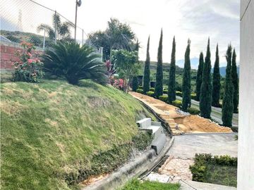 Casa Campestre en Laguna seca Dapa