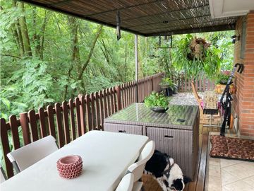 Hermoso Apartamento en San Lucas. Rodeado de verde