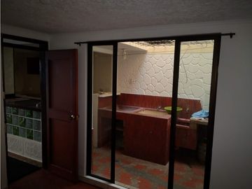 SE VENDE CASA EN PANORAMA !