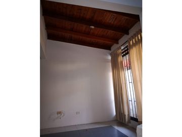 SE VENDE CASA EN PANORAMA !