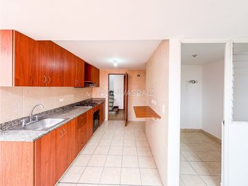 APARTAMENTO EN EL POBLADO
