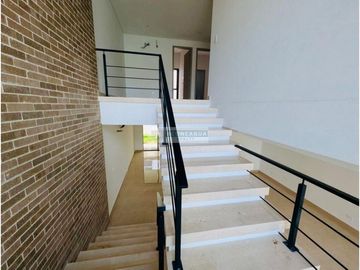 Casa En Venta, para estrenar en Villacampestre