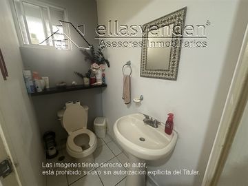 PRO2037 Casas en Venta, Fraccionamiento Riberas de Dos Rios en Guadalupe