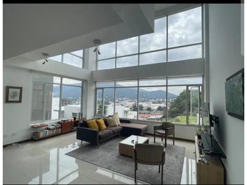 Cumbayá, Loft amoblad  en Venta, 109m2, 1 Habitación