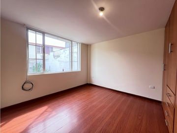 Mitad del Mundo, Casa en Venta, 118m2, 3 Habitaciones