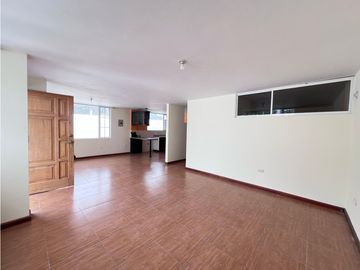 Mitad del Mundo, Casa en Venta, 118m2, 3 Habitaciones