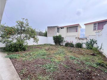 Mitad del Mundo, Casa en Venta, 118m2, 3 Habitaciones