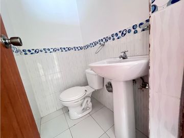 Mitad del Mundo, Casa en Venta, 118m2, 3 Habitaciones