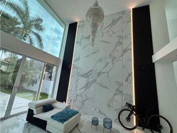 COSTA SUR / COSTA ESMERALDA / 500M REMODELADA / PISCINA PANELES SOLAR