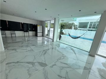 COSTA SUR / COSTA ESMERALDA / 500M REMODELADA / PISCINA PANELES SOLAR