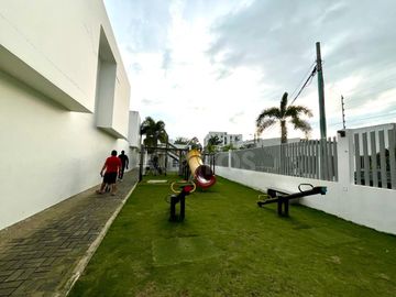 Casa en conjunto cerrado en la castellana Montería, con acabados modernos y diseño de interiores