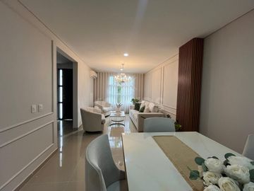 Casa en conjunto cerrado en la castellana Montería, con acabados modernos y diseño de interiores