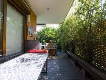 Hermoso Depto. con jardín Las Condes