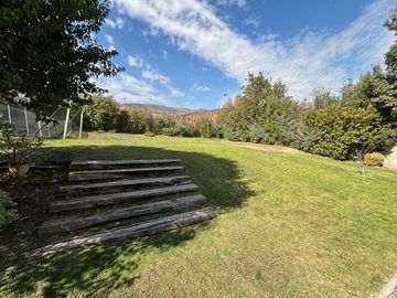 BAJO DE PRECIO! CASA 4 DORM + SERVICIO + SUBTE LOS BOSQUES
