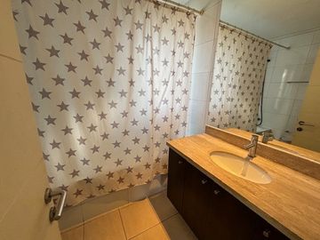 BAJO DE PRECIO! CASA 4 DORM + SERVICIO + SUBTE LOS BOSQUES
