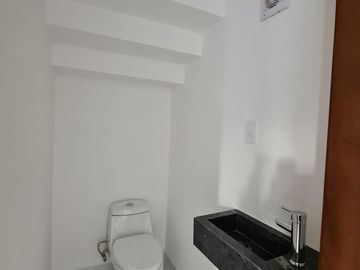 Casa en VENTA en PUNTA LOMAS