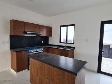 Casa en VENTA en PUNTA LOMAS