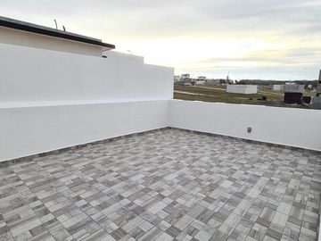 Casa en VENTA en PUNTA LOMAS