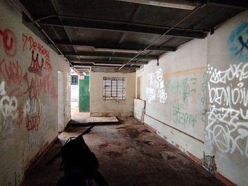 Se Venta Local/ Taller de 2 pisos en San Martín de Porres