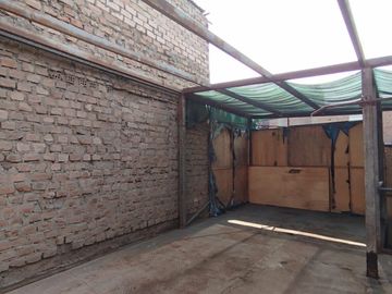 Se Venta Local/ Taller de 2 pisos en San Martín de Porres