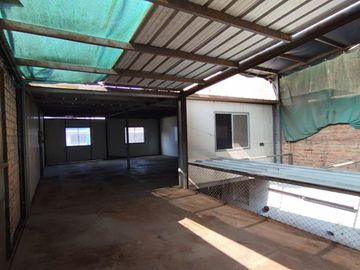 Se Venta Local/ Taller de 2 pisos en San Martín de Porres
