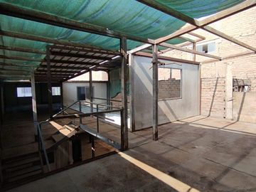 Se Venta Local/ Taller de 2 pisos en San Martín de Porres