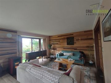 Casa en Venta en Condominio San Ignacio, camino Las Lomas
