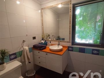 Casa en Venta en Av. Chicureo, Alba