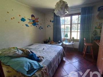 Casa en Venta en Av. Chicureo, Alba