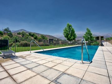Amplio departamento en cerro San Luis El Golf