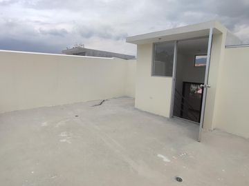 De venta casas | 177m2 construcción | 3 habitaciones | sector Colibrí |  Los Chillos
